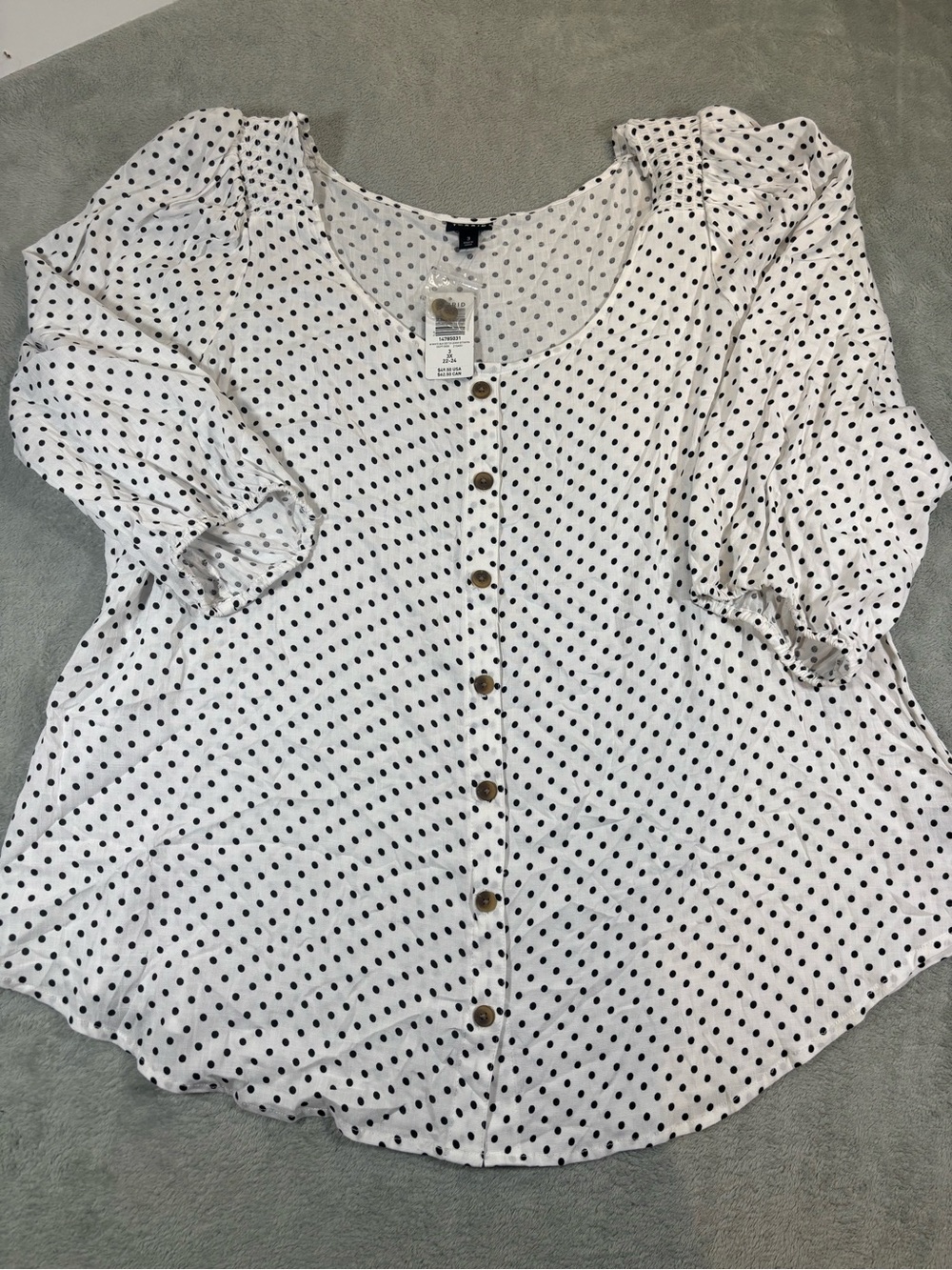 NWT Torrid Top - Black and White polka dots size 3